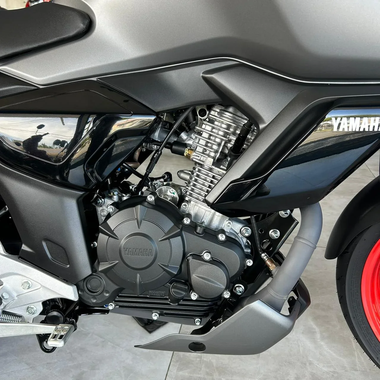 Yamaha Fz15 Fazer Connected Abs 2025/2025 - Usada em Goiânia - GO - Planeta Motos Goiânia