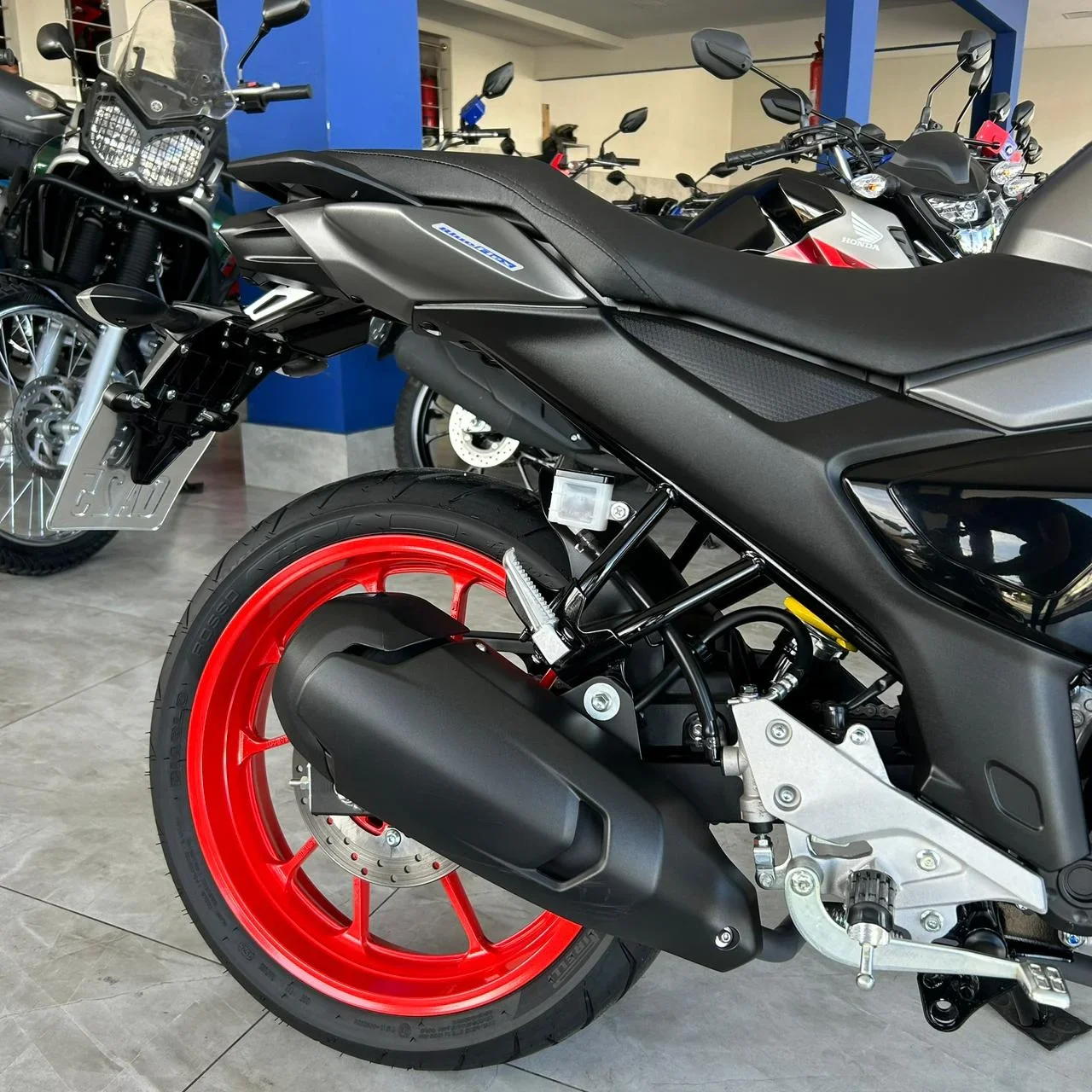 Yamaha Fz15 Fazer Connected Abs 2025/2025 - Usada em Goiânia - GO - Planeta Motos Goiânia