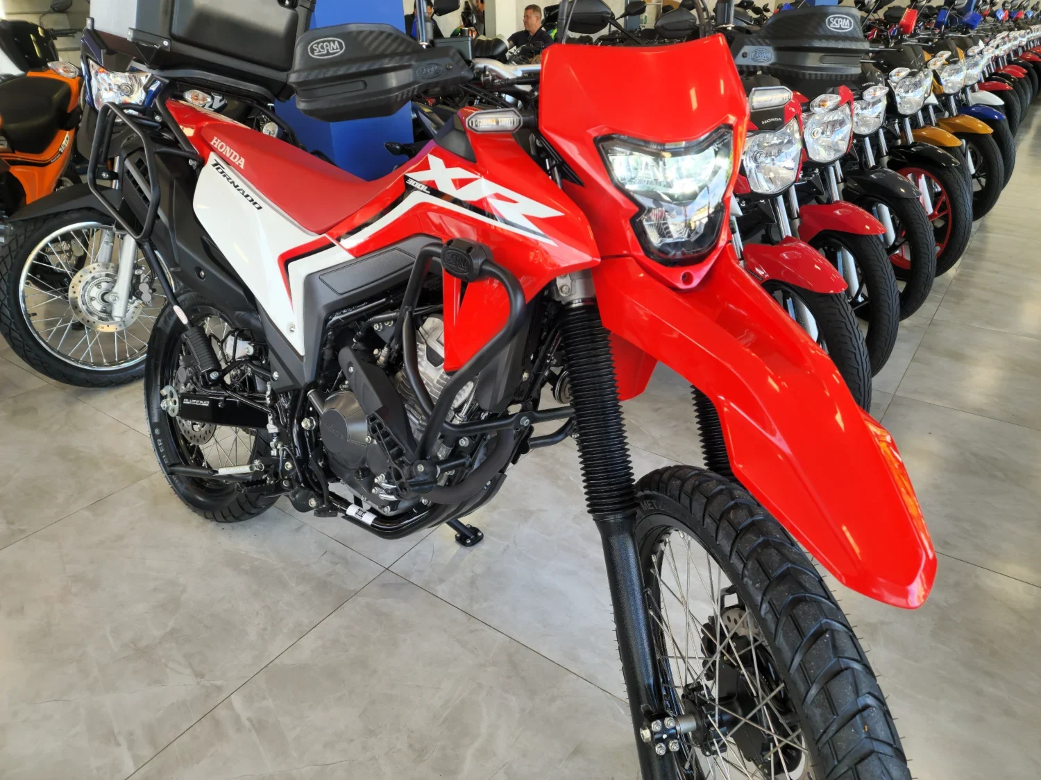 Honda XR 300L Tornado 2024/2025 - Usada em Goiânia - GO - Planeta Motos Goiânia
