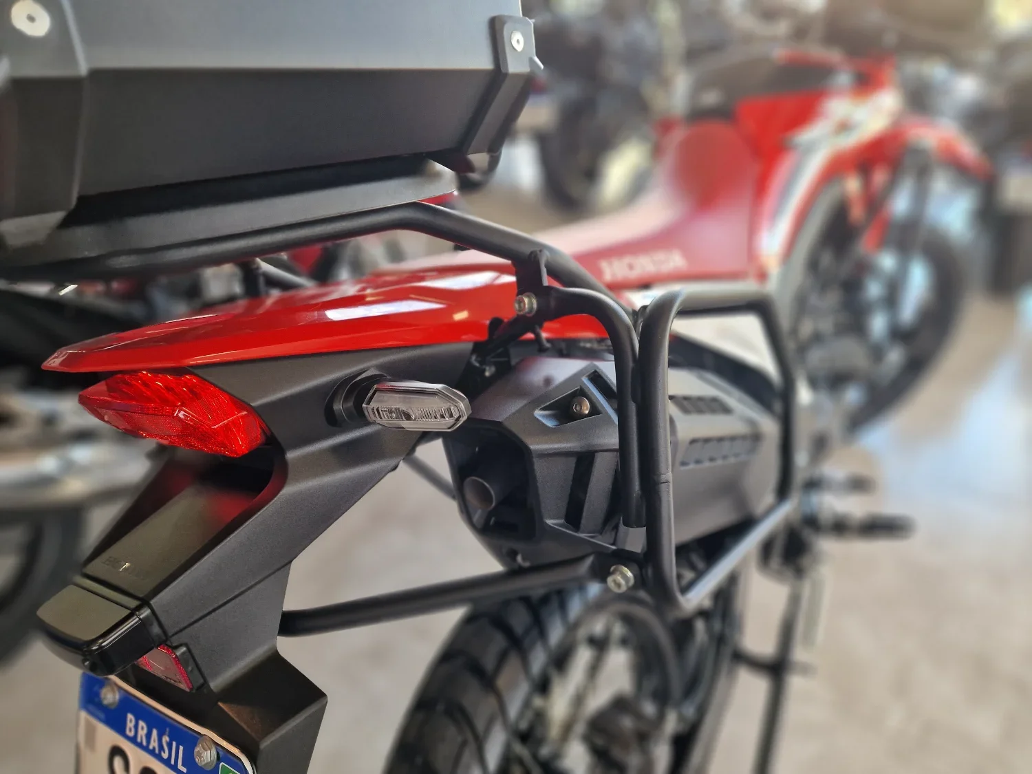 Honda XR 300L Tornado 2024/2025 - Usada em Goiânia - GO - Planeta Motos Goiânia