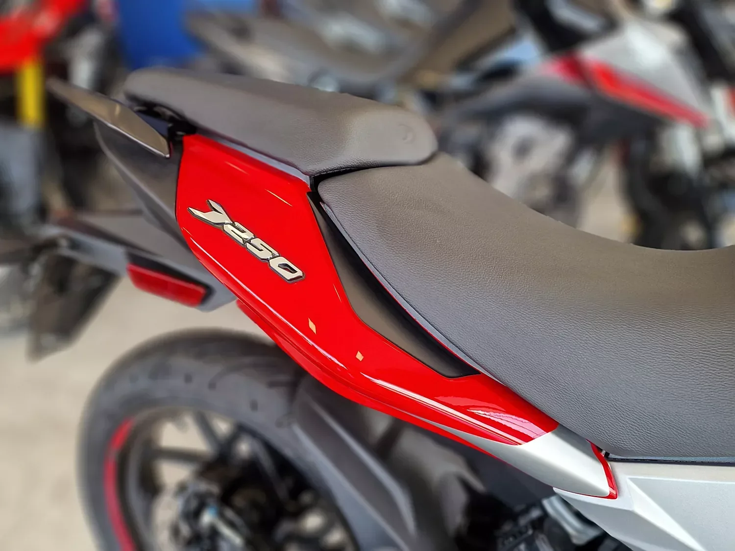 Bajaj Dominar 250 2025/2025 - Usada em Goiânia - GO - Planeta Motos Goiânia