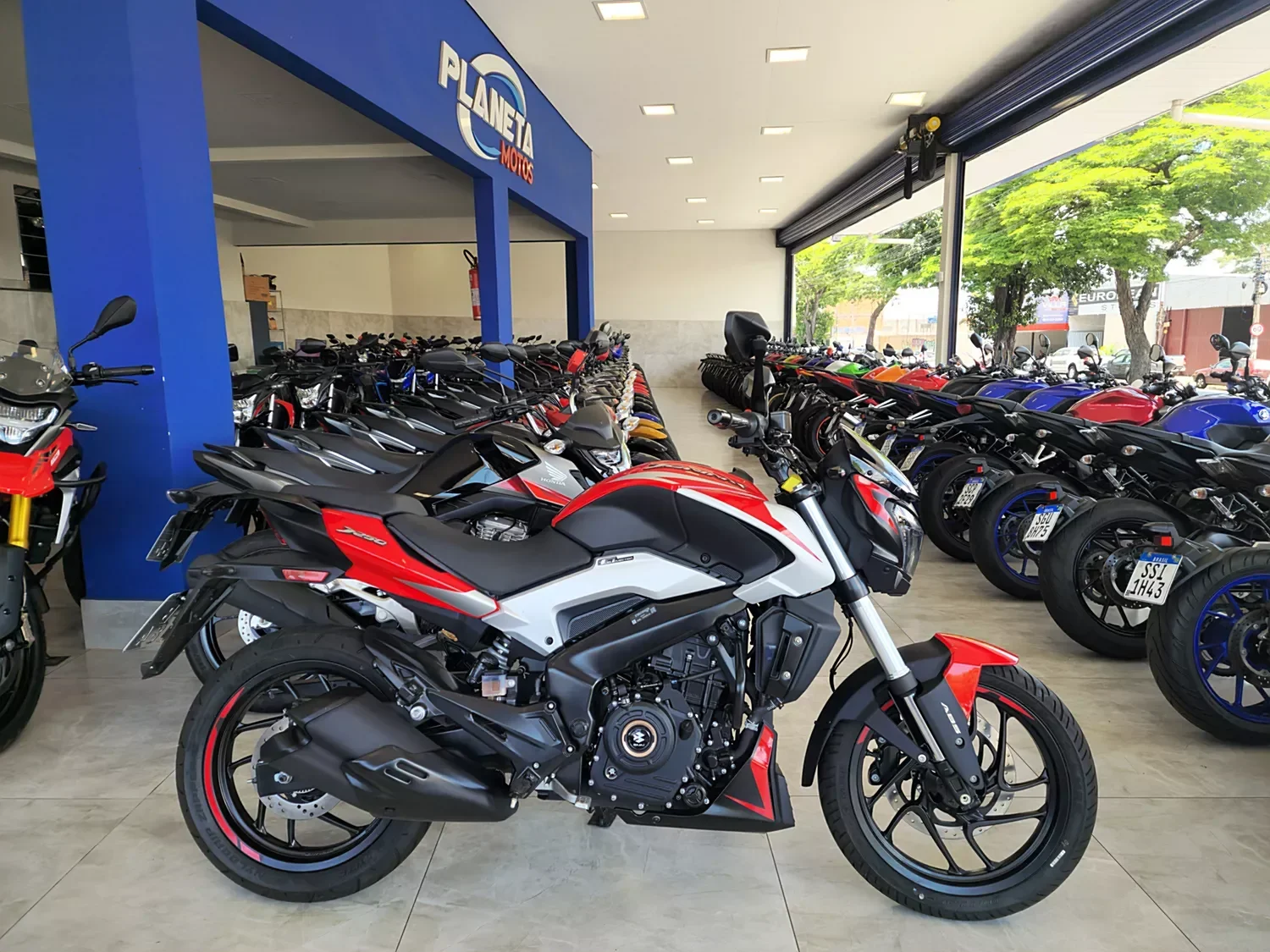Bajaj Dominar 250 2025/2025 - Usada em Goiânia - GO - Planeta Motos Goiânia