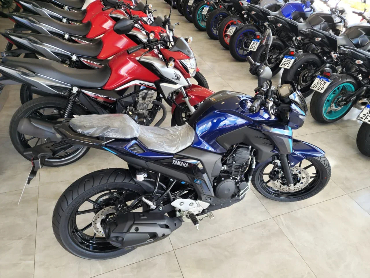 Yamaha Fz25 Fazer Connected Abs 2026/2026 - 0 km em Goiânia - GO - Planeta Motos Goiânia