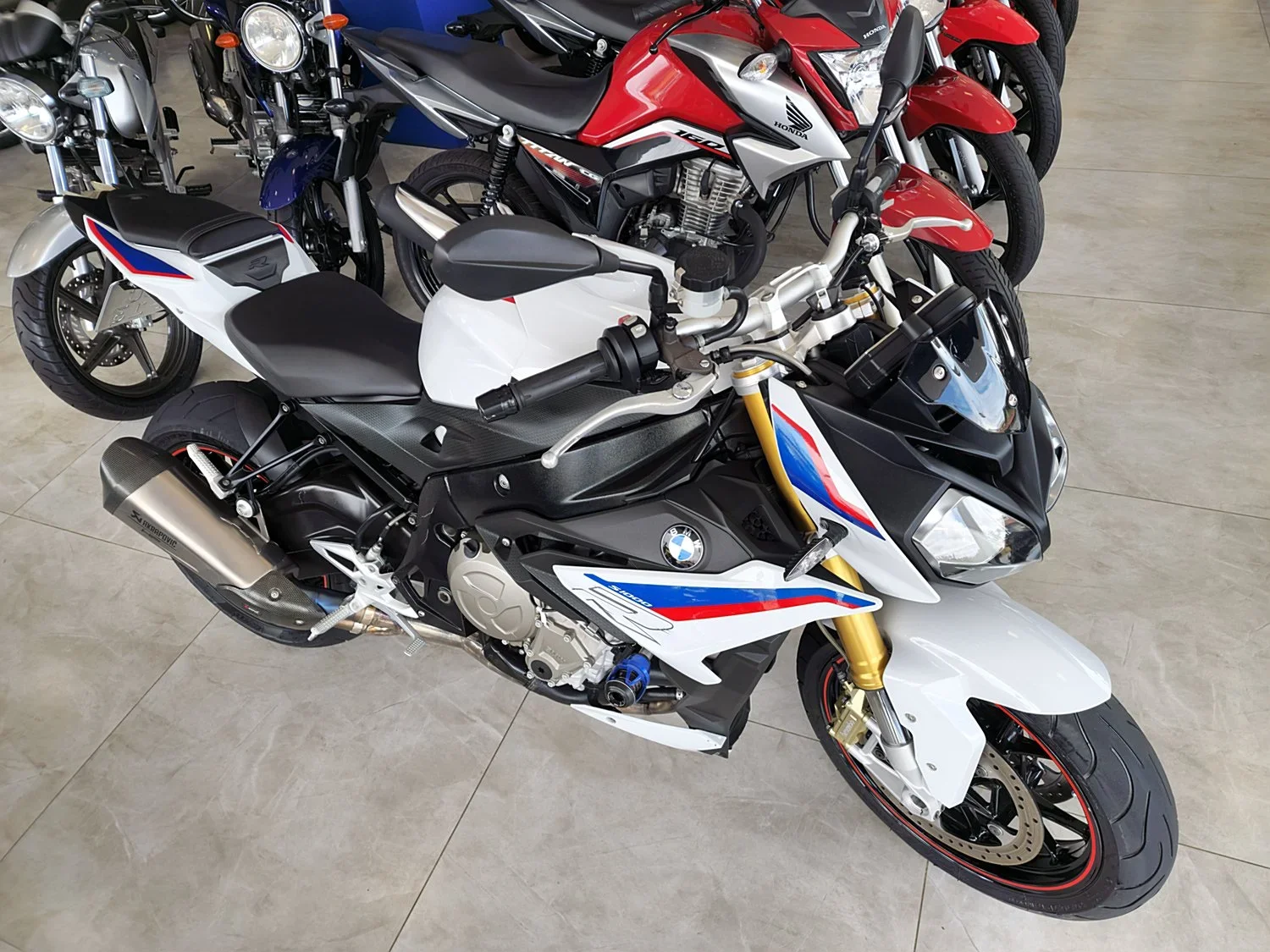 Bmw S 1000 R 2018/2018 - Usada em Goiânia - GO - Planeta Motos Goiânia