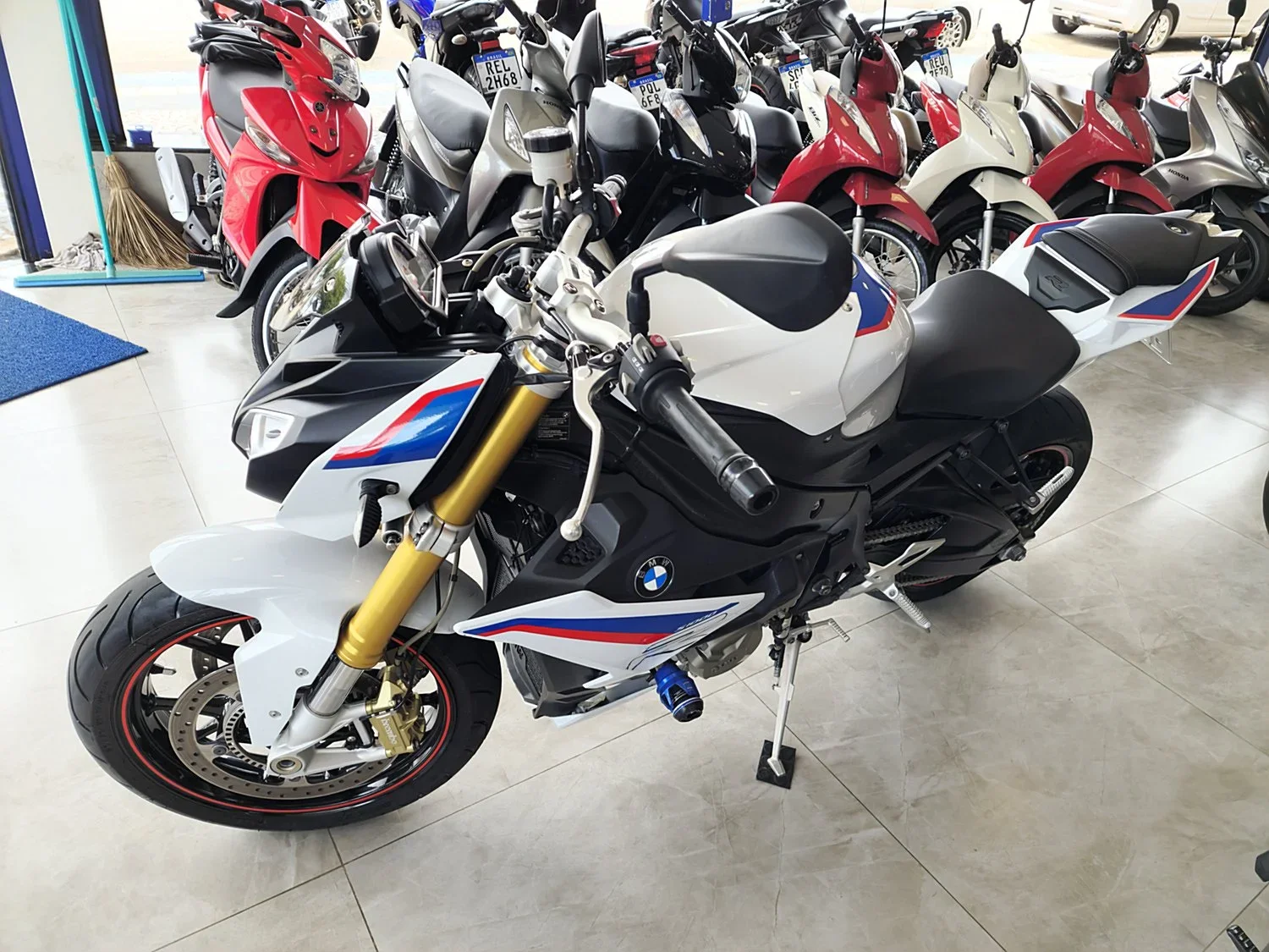 Bmw S 1000 R 2018/2018 - Usada em Goiânia - GO - Planeta Motos Goiânia