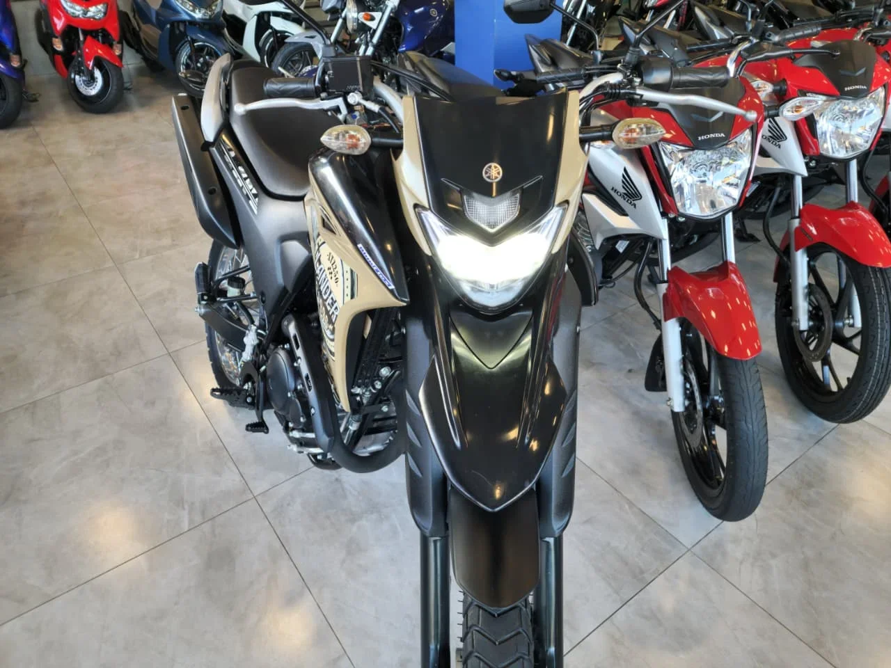 Yamaha Xtz 250 Lander 2022/2022 - Usada em Goiânia - GO - Planeta Motos Goiânia