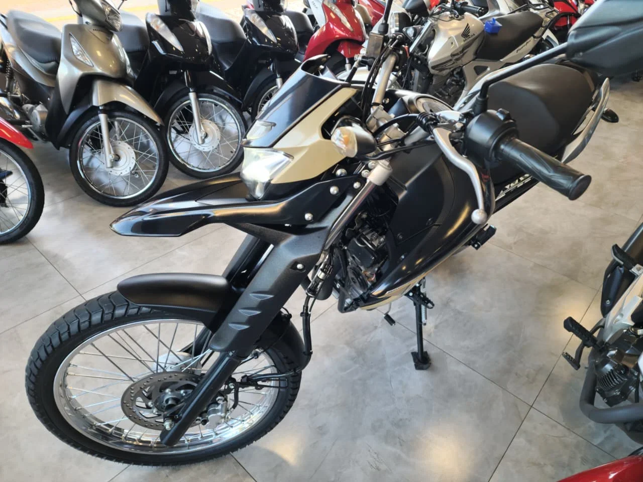 Yamaha Xtz 250 Lander 2022/2022 - Usada em Goiânia - GO - Planeta Motos Goiânia