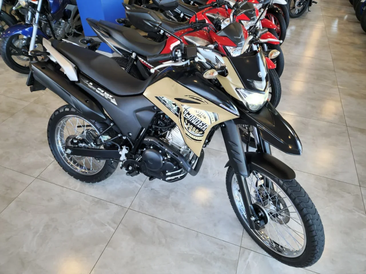 Yamaha Xtz 250 Lander 2022/2022 - Usada em Goiânia - GO - Planeta Motos Goiânia