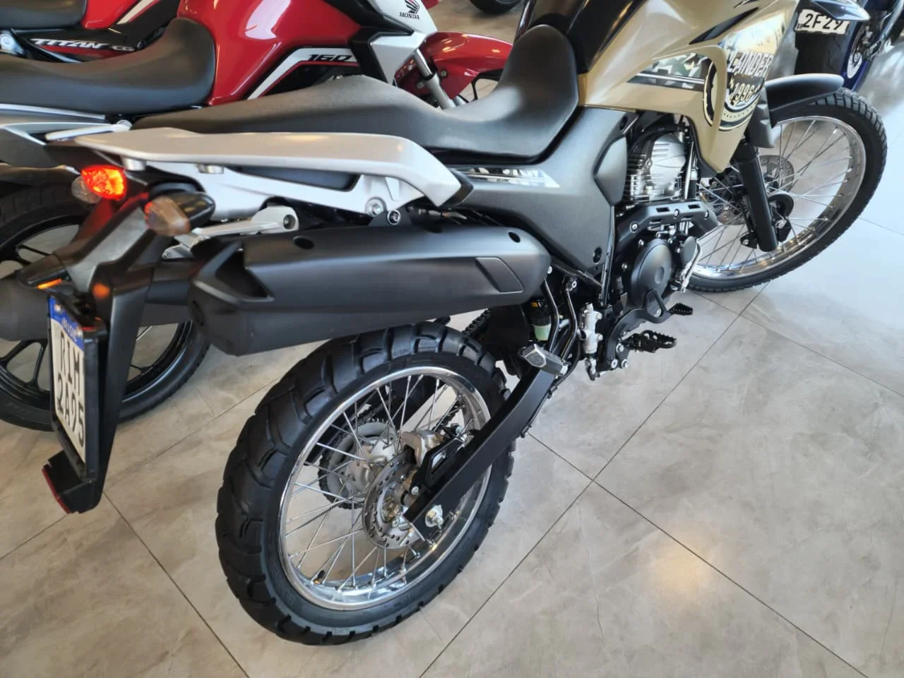 Yamaha Xtz 250 Lander 2022/2022 - Usada em Goiânia - GO - Planeta Motos Goiânia