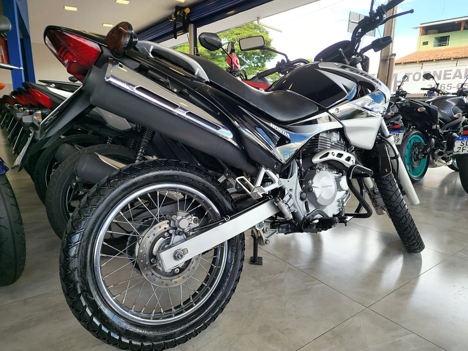 Honda Nx4 Falcon 2005/2005 - Usada em Goiânia - GO - Planeta Motos Goiânia