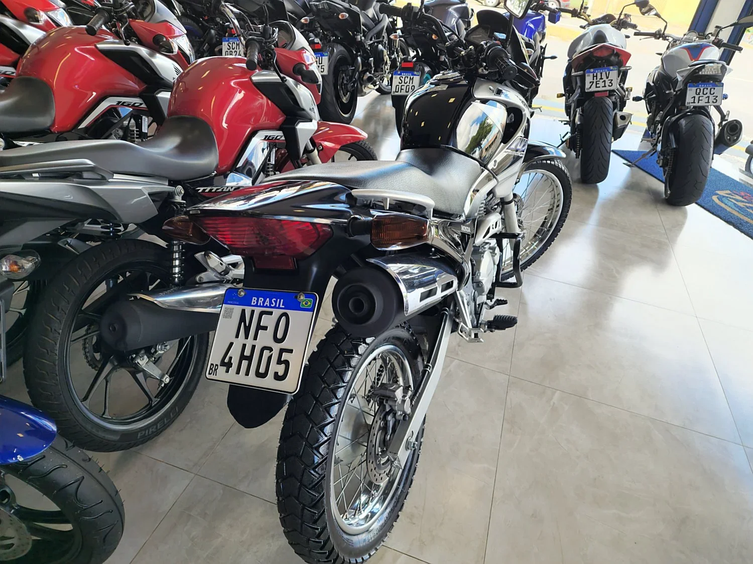 Honda Nx4 Falcon 2005/2005 - Usada em Goiânia - GO - Planeta Motos Goiânia