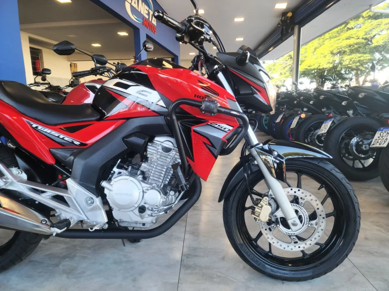 Honda Cbx 250 Twister 2019/2019 - Usada em Goiânia - GO - Planeta Motos Goiânia