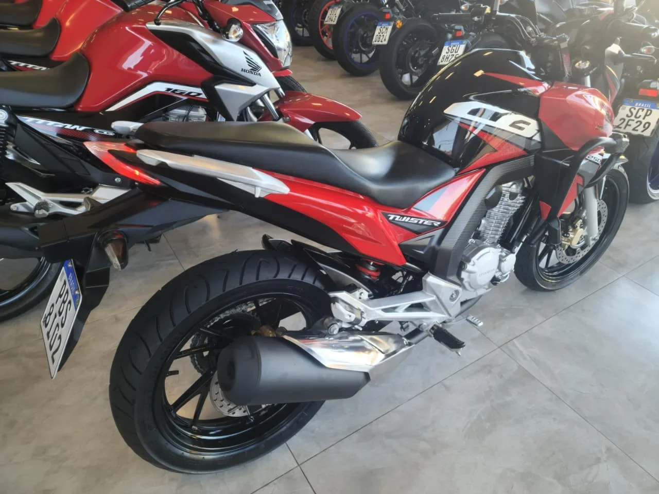 Honda Cbx 250 Twister 2019/2019 - Usada em Goiânia - GO - Planeta Motos Goiânia